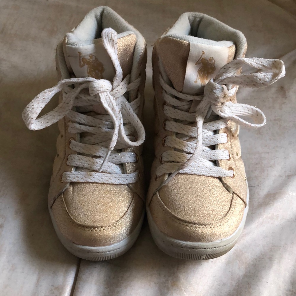 Little girls shoes/high tops/sneakers rose gold.